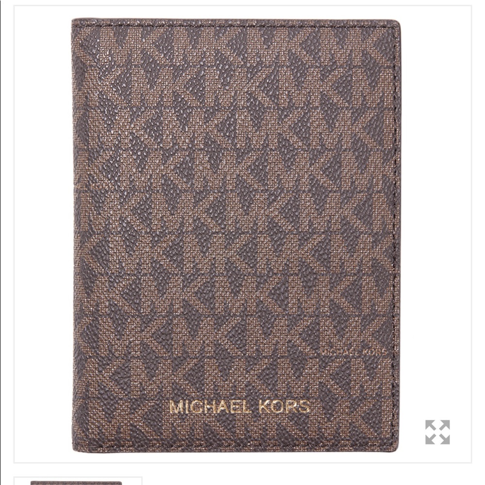 Michael Kors passport case